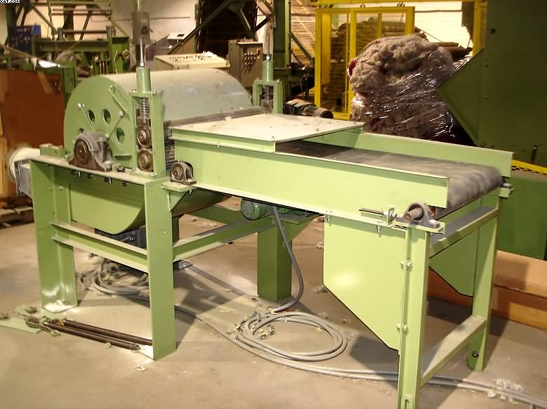 HUNTER 30" Picker Opener, infeed conveyor,